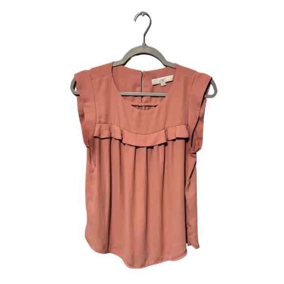 LOFT Women's Shirt Blouse Ruffle with Cap Sleeves Size Small Blush Color - Picture 2 of 4